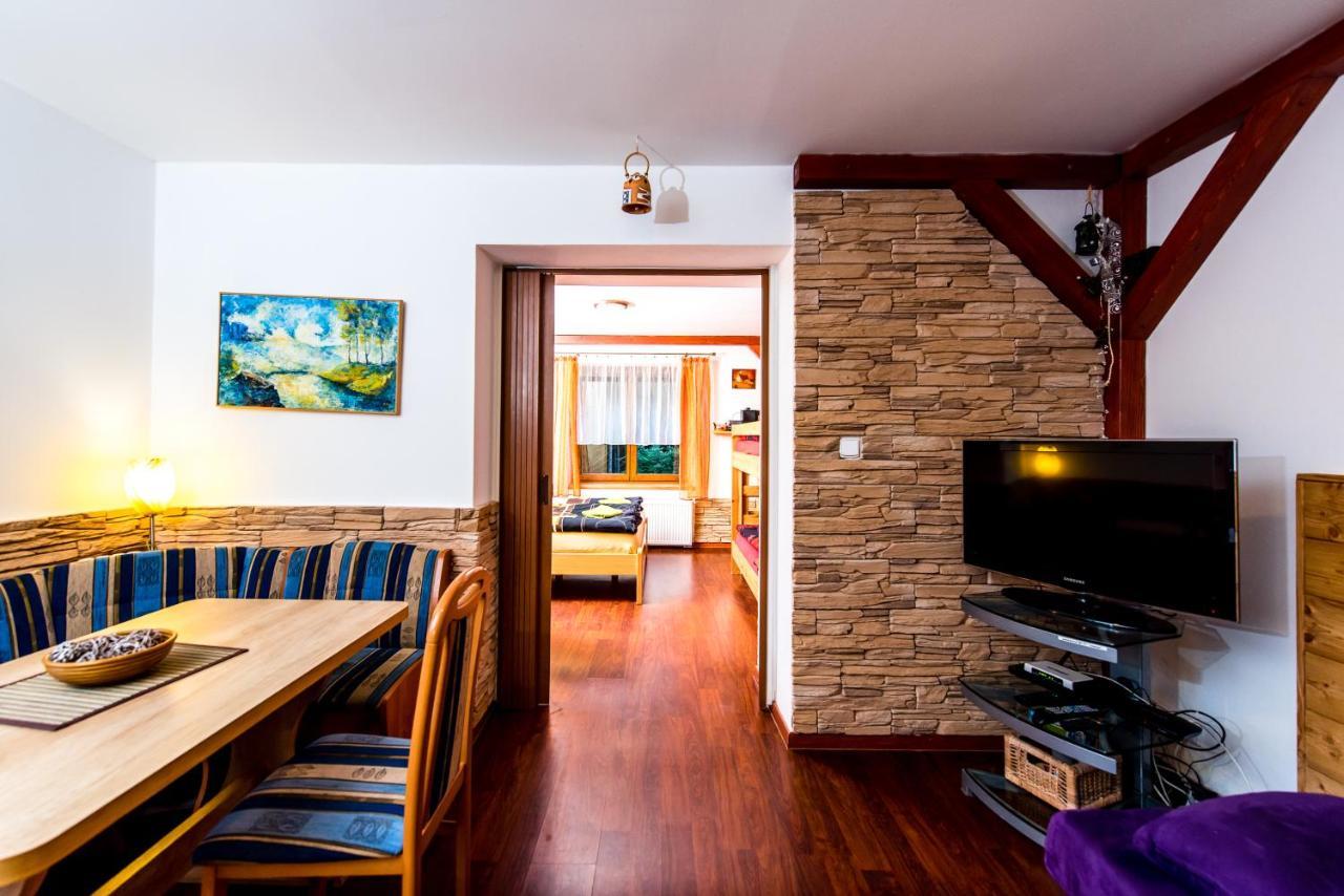 Apartmany Domino Zelezna Ruda Ngoại thất bức ảnh