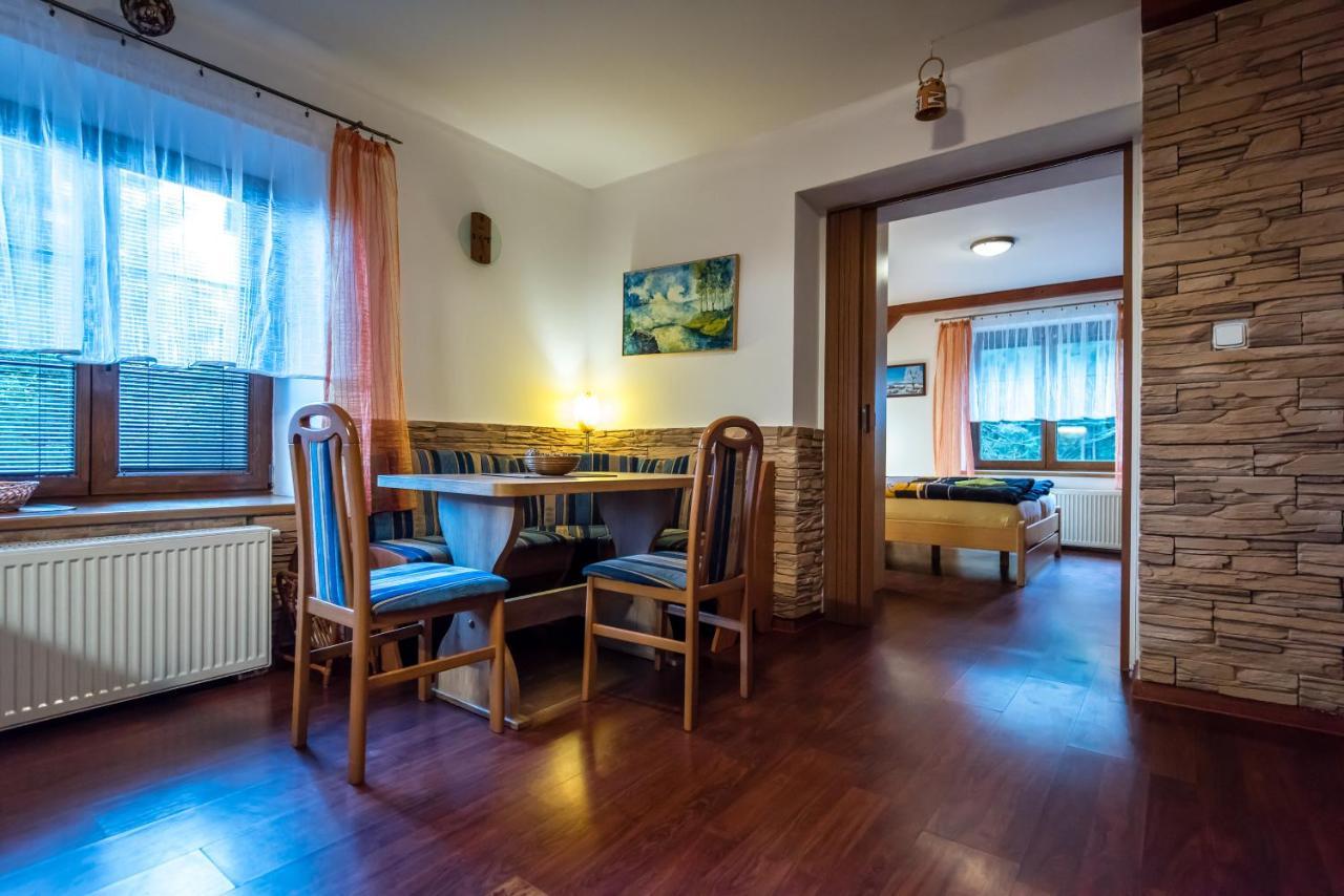 Apartmany Domino Zelezna Ruda Ngoại thất bức ảnh